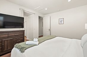 Comfort Style Home Near the Airport