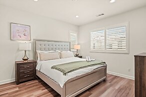 Comfort Style Home Near the Airport