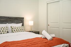 Comfort Style Home Near the Airport