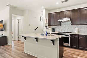 Comfort Style Home Near the Airport