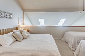 Close to Golfing & Beaches: Little River Retreat!