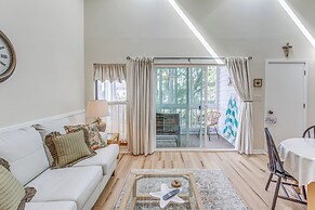 Close to Golfing & Beaches: Little River Retreat!