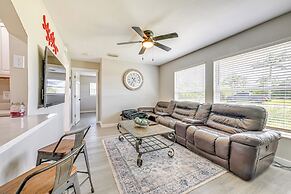 2 Mi to Fisherman's Village: Punta Gorda Home