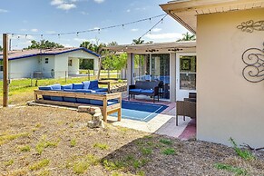 2 Mi to Fisherman's Village: Punta Gorda Home