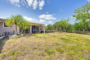 2 Mi to Fisherman's Village: Punta Gorda Home