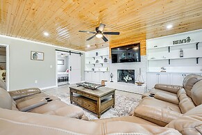 2 Mi to Fisherman's Village: Punta Gorda Home