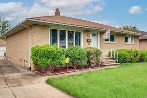 8 Mi to Cleveland: Family Home w/ Fenced Backyard!