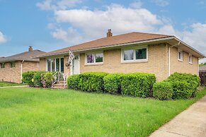 8 Mi to Cleveland: Family Home w/ Fenced Backyard!