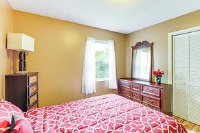 3 Mi to Dtwn Asheville: Duplex w/ Spacious Yard!