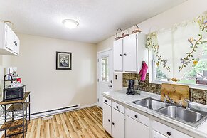 3 Mi to Dtwn Asheville: Duplex w/ Spacious Yard!