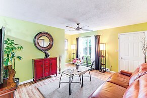 3 Mi to Dtwn Asheville: Duplex w/ Spacious Yard!