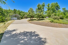 Hike, Boat & More: Home w/ Hot Tub in North Fork!