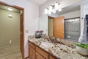 Hike, Boat & More: Home w/ Hot Tub in North Fork!