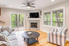 Farm On-site: Mtn-view Cottage in Hendersonville!