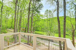 Farm On-site: Mtn-view Cottage in Hendersonville!