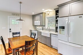 Farm On-site: Mtn-view Cottage in Hendersonville!