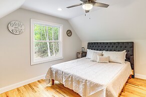 Farm On-site: Mtn-view Cottage in Hendersonville!