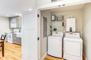 Farm On-site: Mtn-view Cottage in Hendersonville!