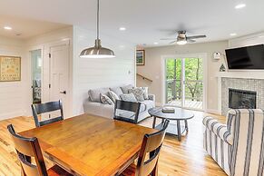 Farm On-site: Mtn-view Cottage in Hendersonville!