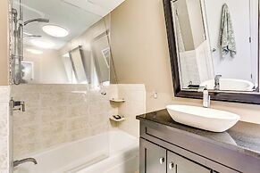3 Mi to Cape Cod Bay: Marshfield Home w/ Balcony!