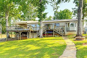 Boat Ramp & Dock: Lake Greenwood Getaway!