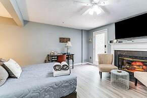 1 Mi to Boardwalk: Convenient North Beach Apt!
