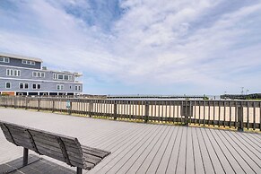 1 Mi to Boardwalk: Convenient North Beach Apt!