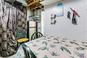 1 Mi to Boardwalk: Convenient North Beach Apt!