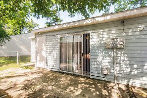 9 Mi to Moody Afb: Newly Updated Condo Near Dining