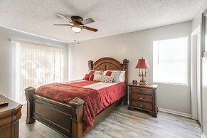 9 Mi to Moody Afb: Newly Updated Condo Near Dining