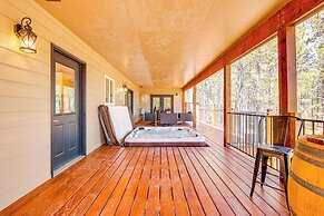 Black Hills Vacation Lodge: Deck & Fire Pit!