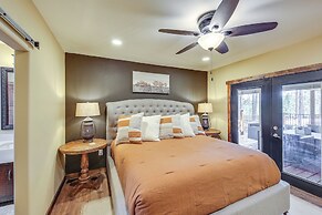 Black Hills Vacation Lodge: Deck & Fire Pit!