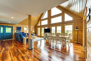 Mtn-view Deck: Scenic Conway Log Cabin!