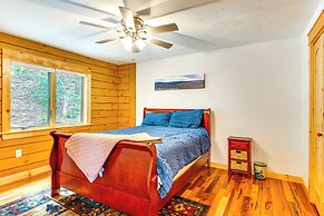 Mtn-view Deck: Scenic Conway Log Cabin!