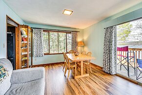 < 1 Mi to State Park: Trumansburg Cottage w/ Deck!