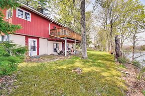 < 1 Mi to State Park: Trumansburg Cottage w/ Deck!