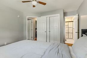 11 Mi to Dtwn Atlanta: Family Home w/ Yard