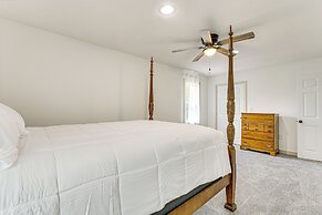 14 Mi to Dtwn: Secluded Stay in Murphy!