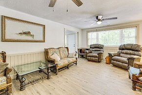 14 Mi to Dtwn: Secluded Stay in Murphy!