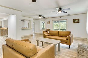 14 Mi to Dtwn: Secluded Stay in Murphy!