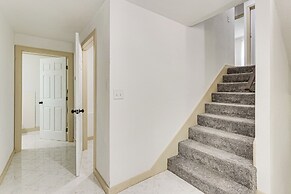 14 Mi to Dtwn: Secluded Stay in Murphy!