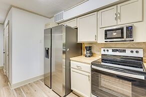 14 Mi to Dtwn: Secluded Stay in Murphy!