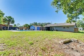 2 Mi to Manatees: Homosassa Home w/ Lanai!