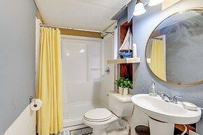 2 Mi to Manatees: Homosassa Home w/ Lanai!