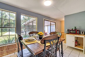 2 Mi to Manatees: Homosassa Home w/ Lanai!