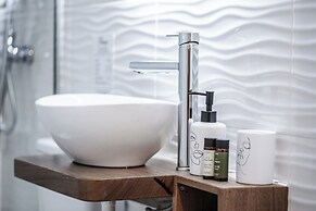 Phaedrus Living: Skiathos Luxury Residences Blu