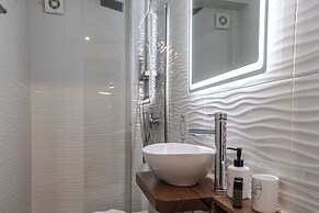 Phaedrus Living: Skiathos Luxury Residences Blu