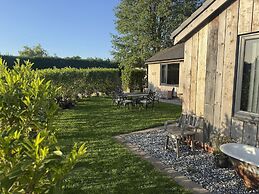 Wayside Lodge