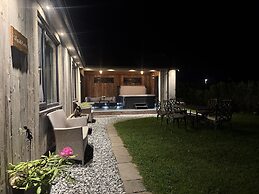 Wayside Lodge