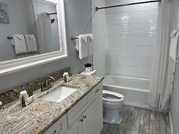 Beachgate Condo Suites And Hotel 217 1 Bedroom Condo